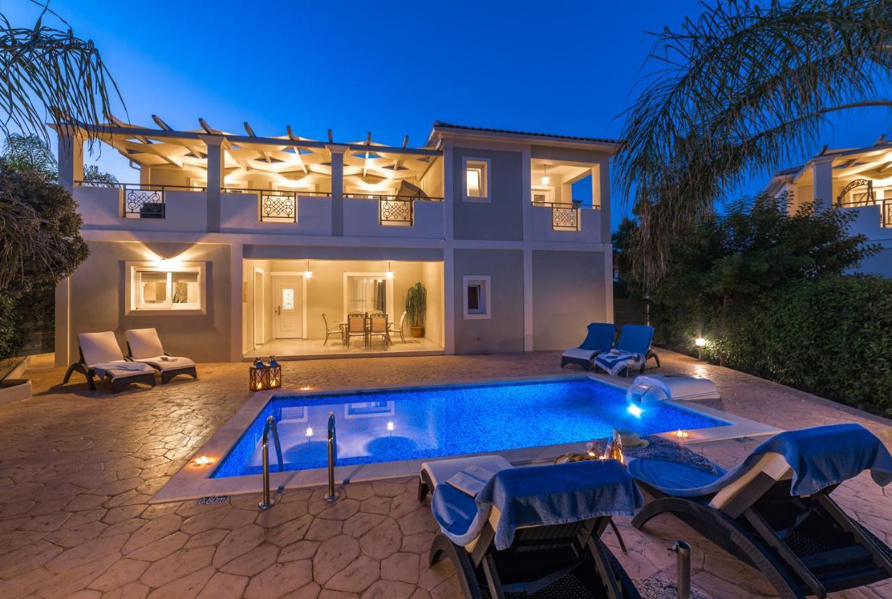 Villa Mamfredas Luxury *