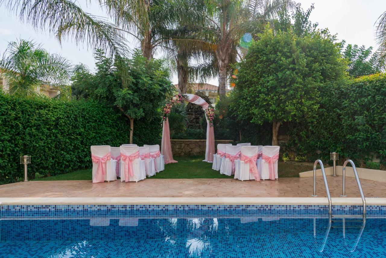 Mamfredas Luxury Villa *
